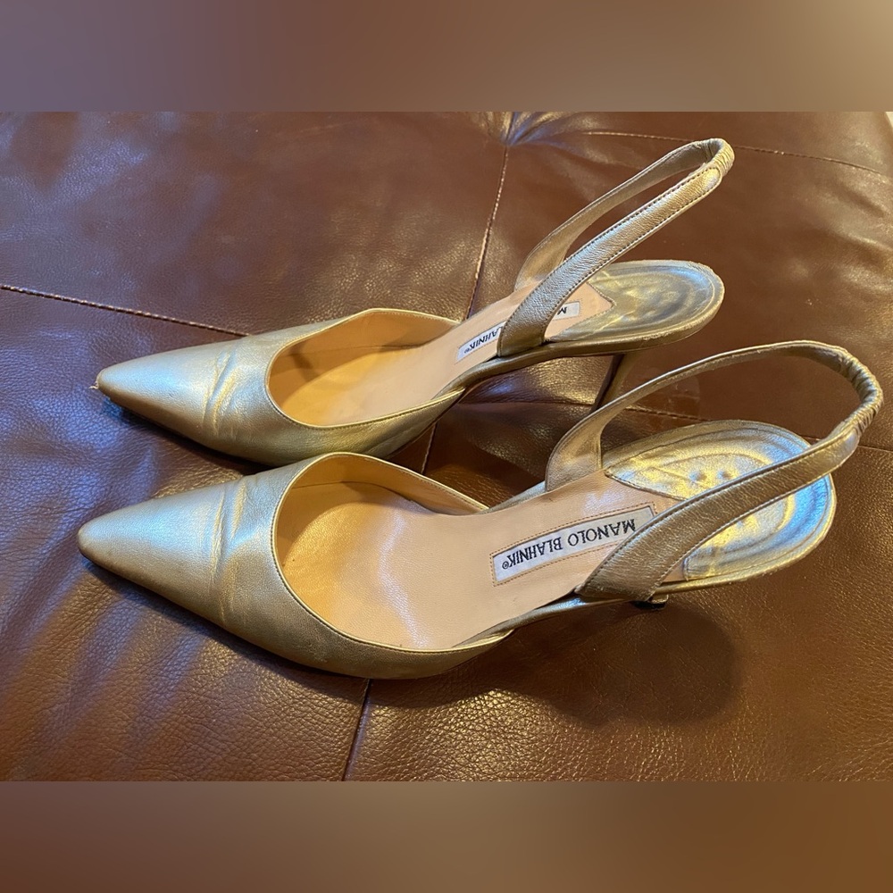 Manolo Blahnik Slingback Gold Nappa Leather Heels Pointed Toe Stiletto Worn EU40